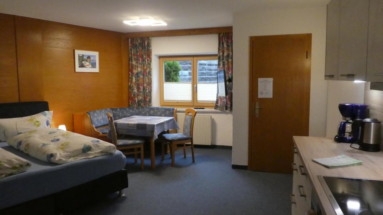 Appartements Pfausler Oetz Eksteriør billede